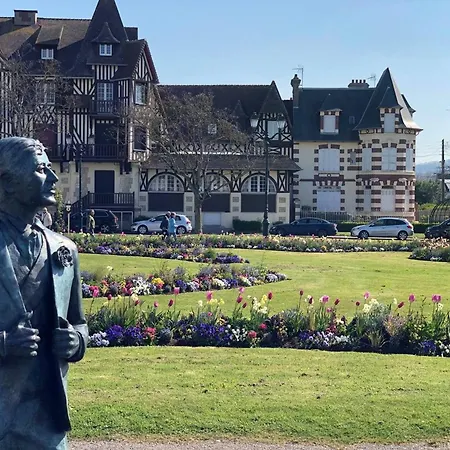 Familial A 250m Du Golf Et De La Plage, Parking Inclus - - Fr-1-788-16 * Varaville